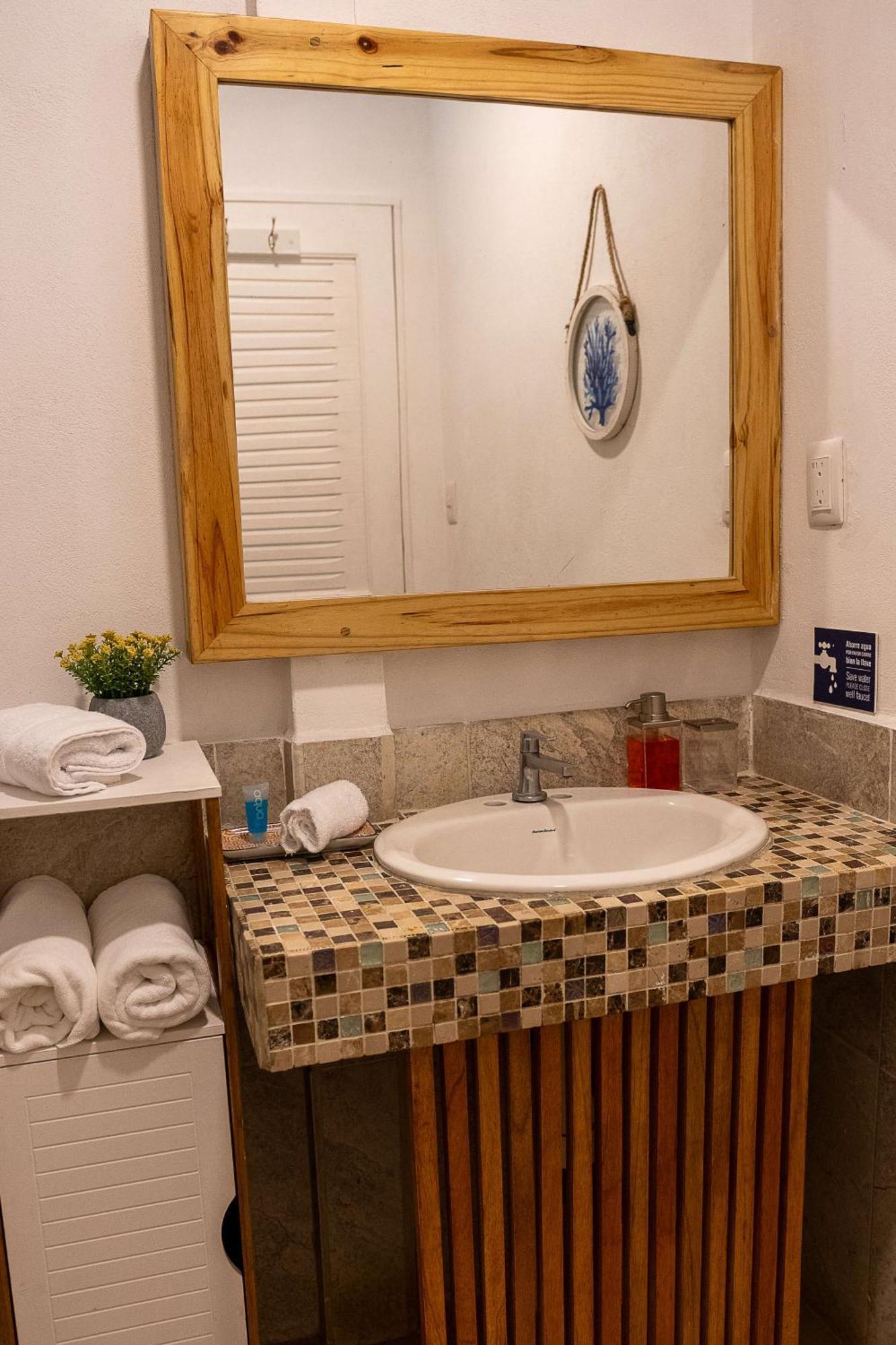 Jaguar Inn Bungalows Puerto Viejo de Talamanca Екстер'єр фото